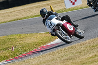 cadwell-park;cadwell-park-photographs;cadwell-trackday-photographs;enduro-digital-images;event-digital-images;eventdigitalimages;peter-wileman-photography;racing-digital-images;trackday-digital-images;trackday-photos